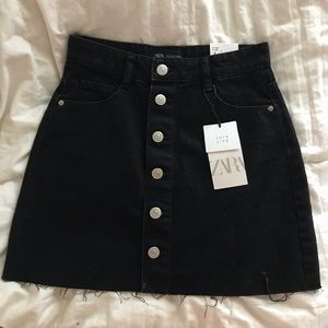 Zara Hi-Rise A-Line Denim Button Up Skirt